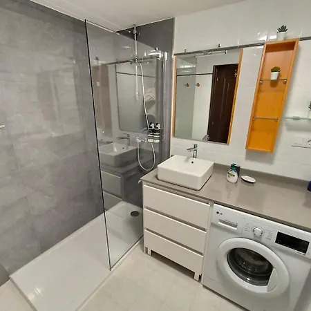 Con Vistas, Mar De Vut3883as * Salinas (Castrillon)